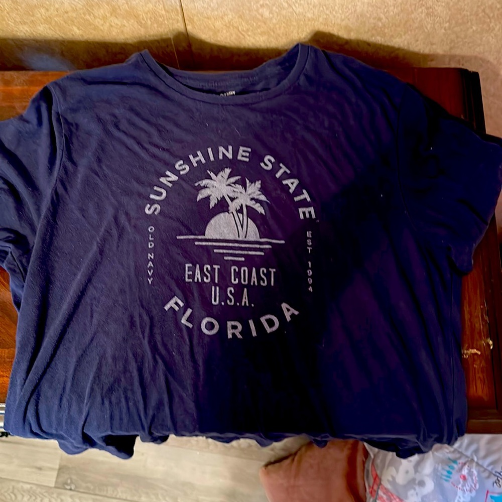 Men’s t shirt XL